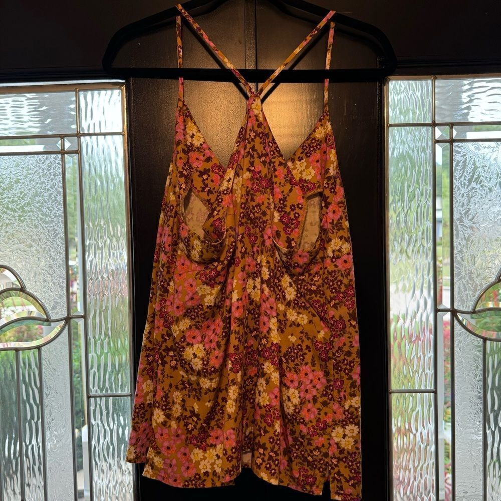 NWT KUT from the Kloth Gianina Camisole Racerback Tank Top Size XL - Picture 4 of 6